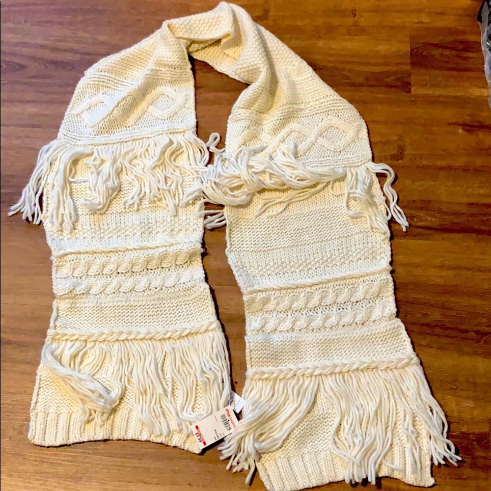 NWT AE Knit Scarf
